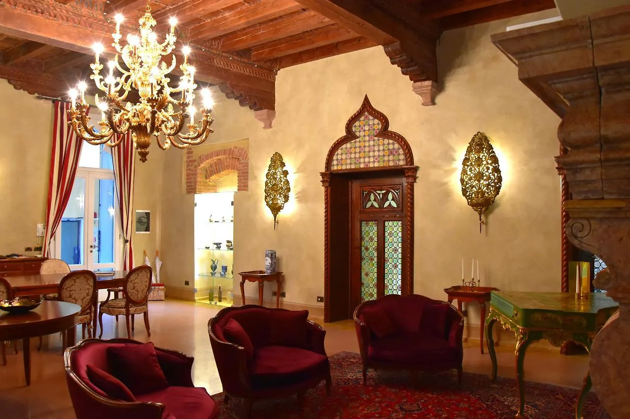 ** Bed & Breakfast Villa Della Torre In Citta Verona Italy